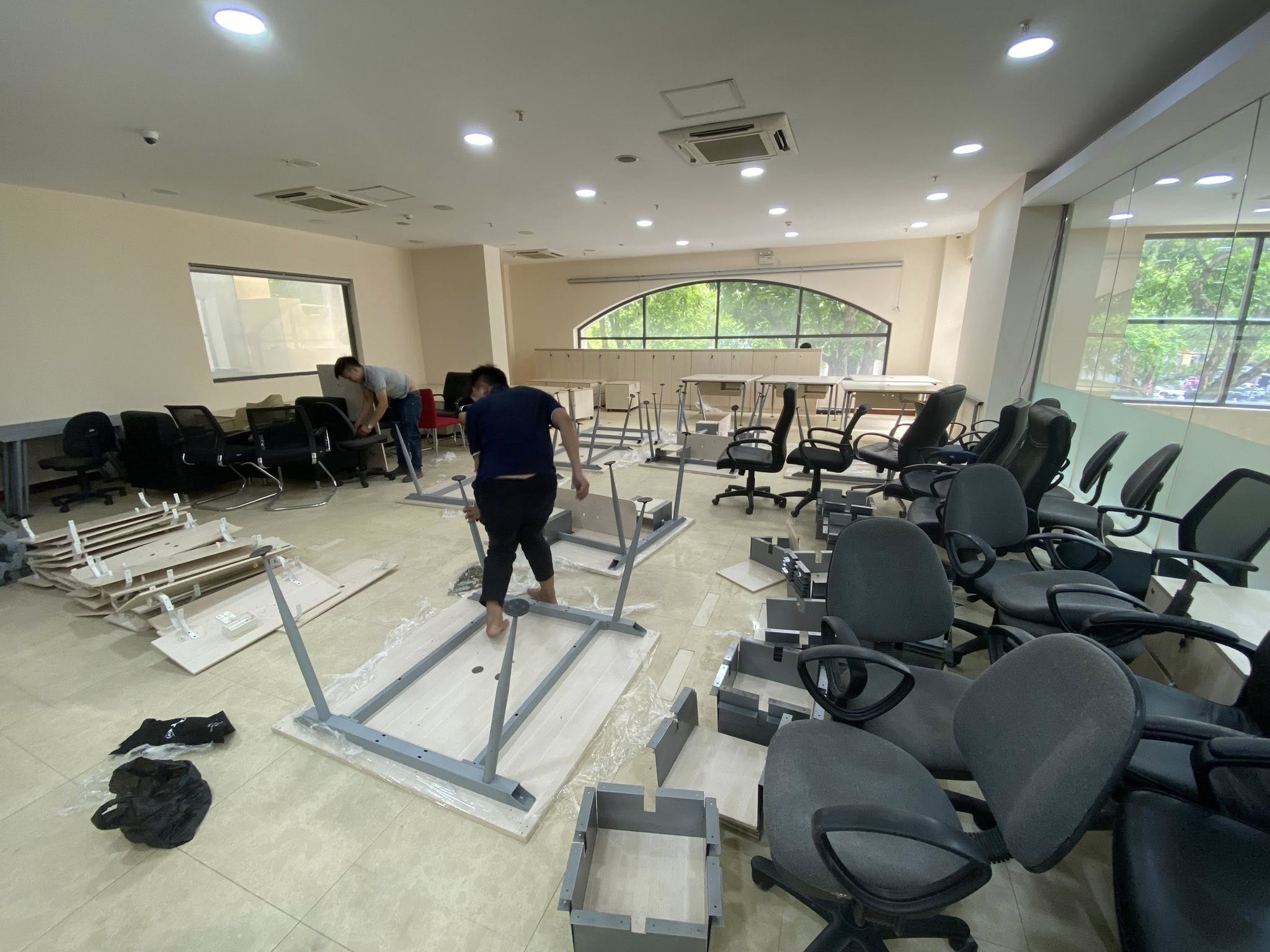 Chuyển văn phòng trọn gói Kiến Vàng uy tín